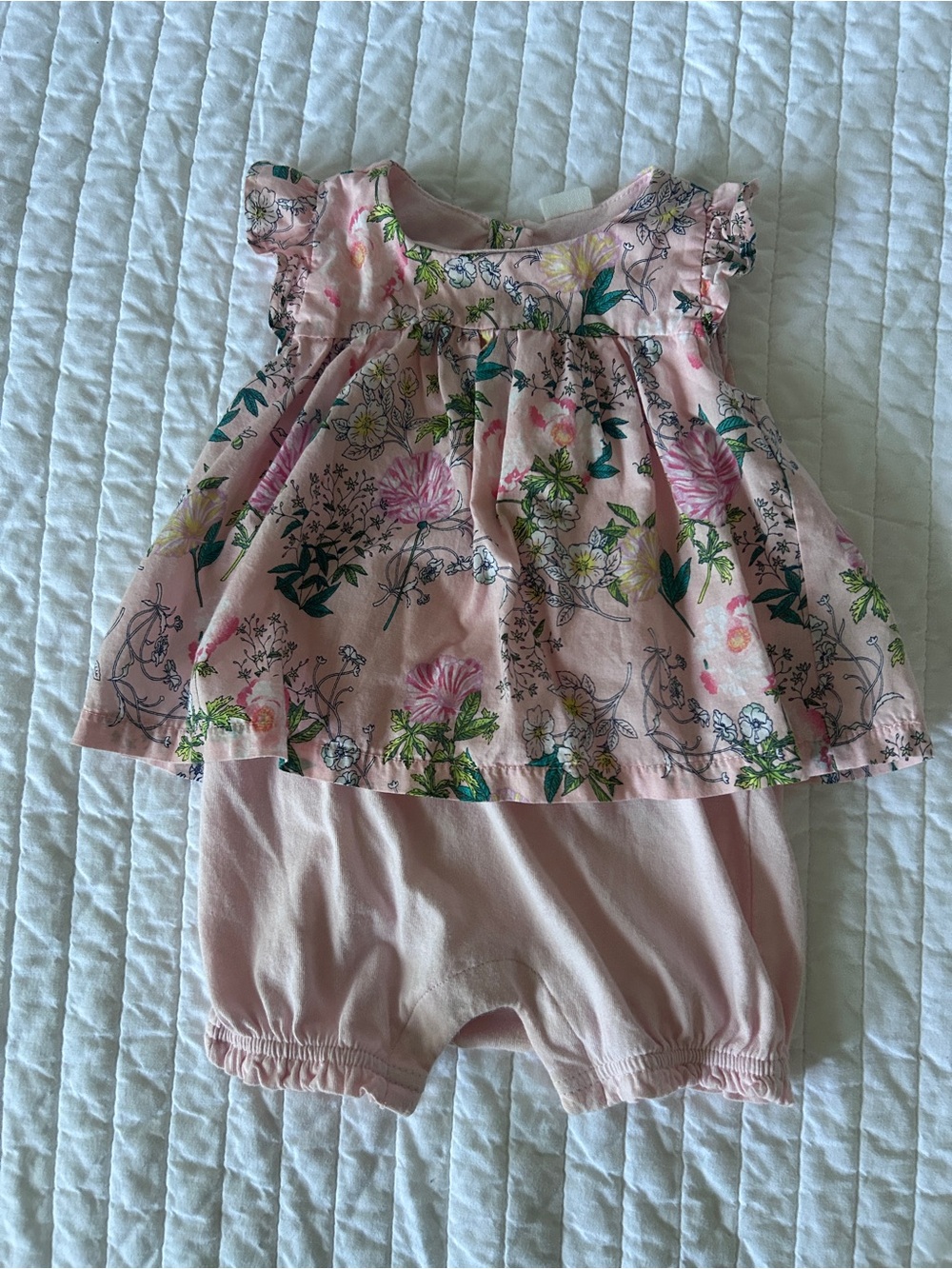 Soft Pink Floral Baby Dress & Built In Bloomers size 3-6 months baby girl cotton